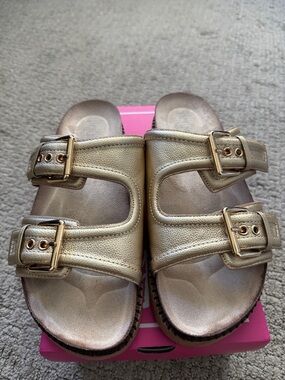 Corkys Hey Girl gold two band slide sandal size 9